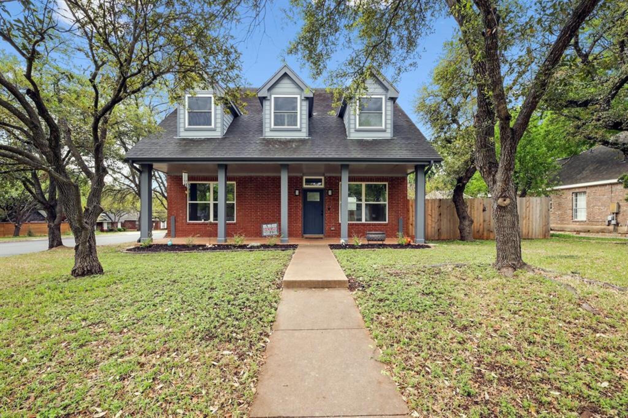 3009 Fort Worth Trl Property Photo