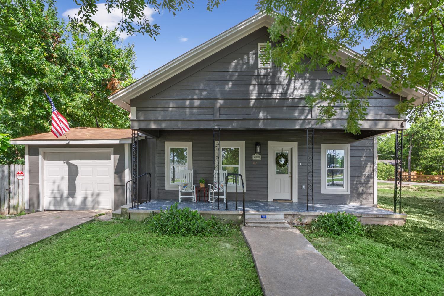 405 S Evie St Property Photo 6