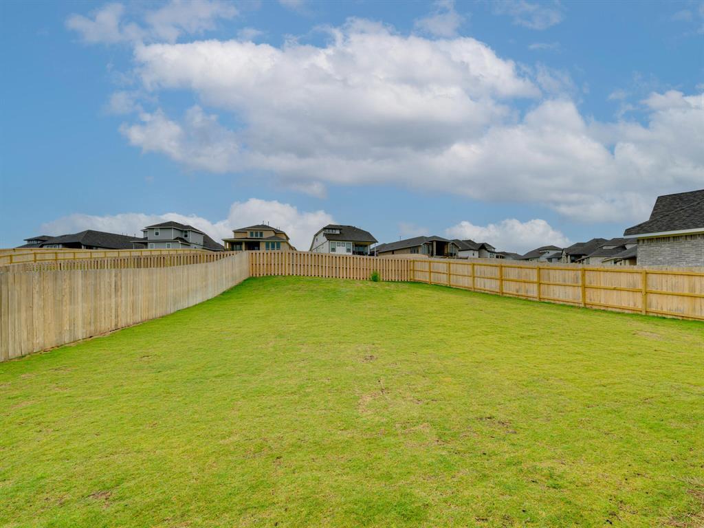 1208 Sweetspire St Property Photo 29