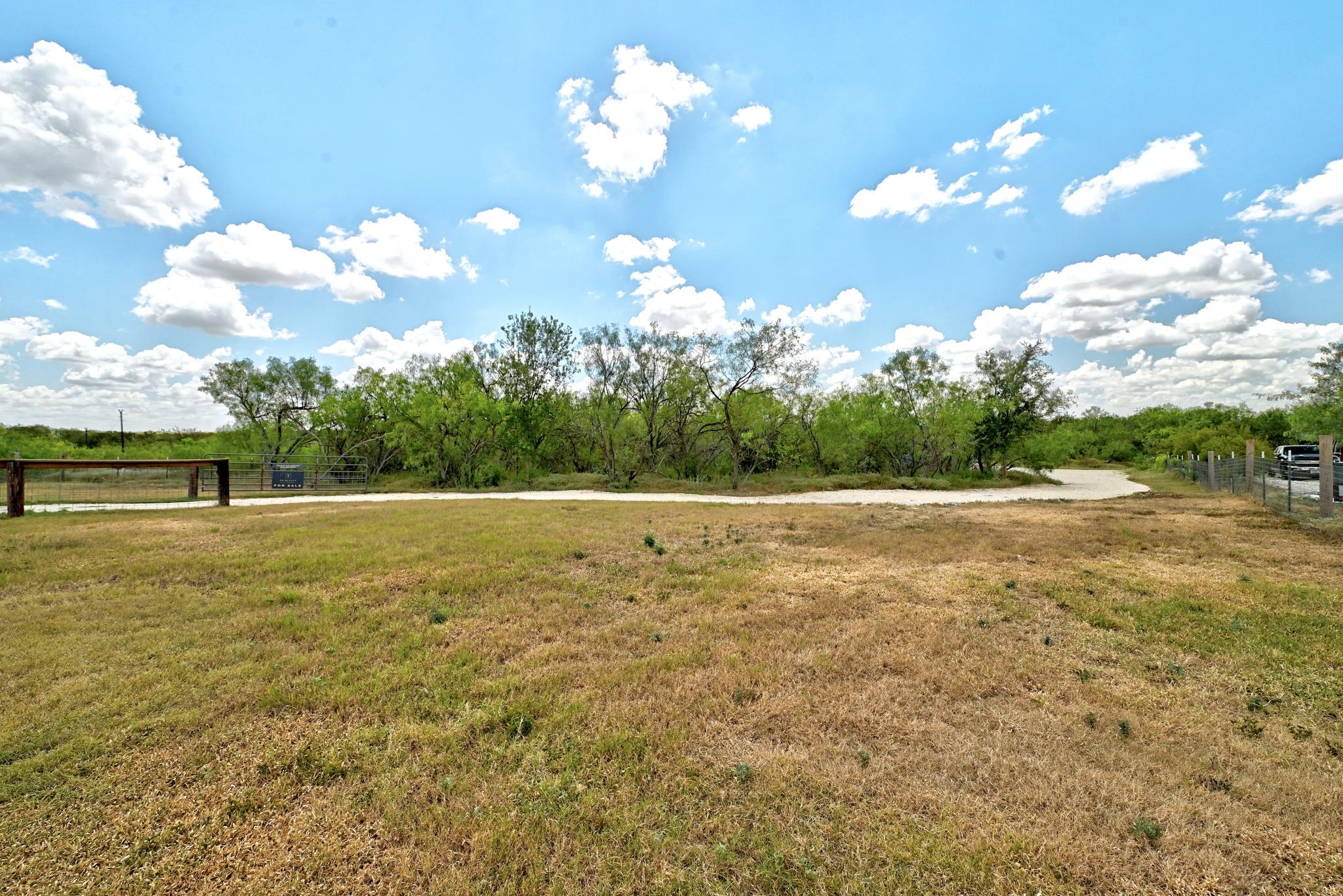 4001 Barth Rd Property Photo 32