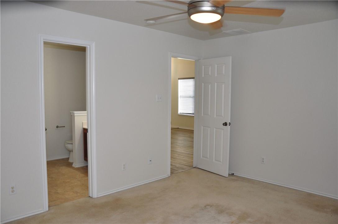 127 Anderson St Property Photo 8