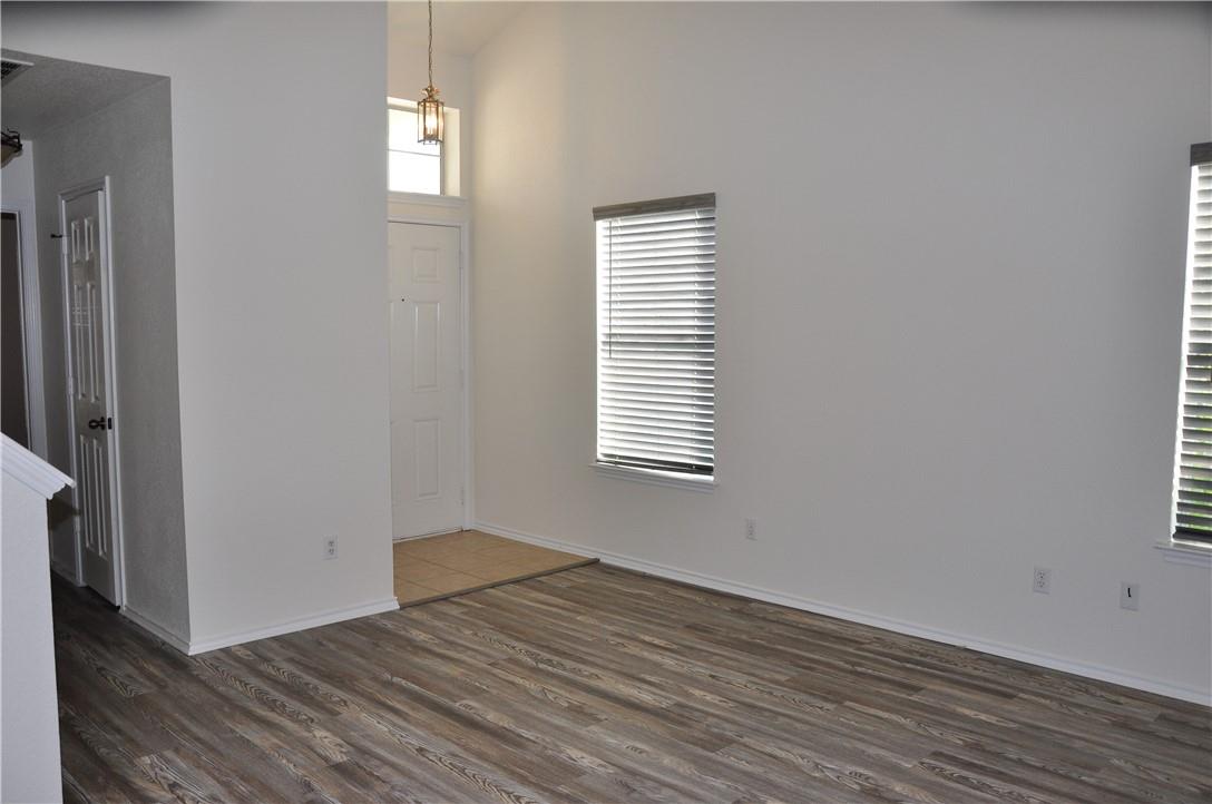 127 Anderson St Property Photo 11