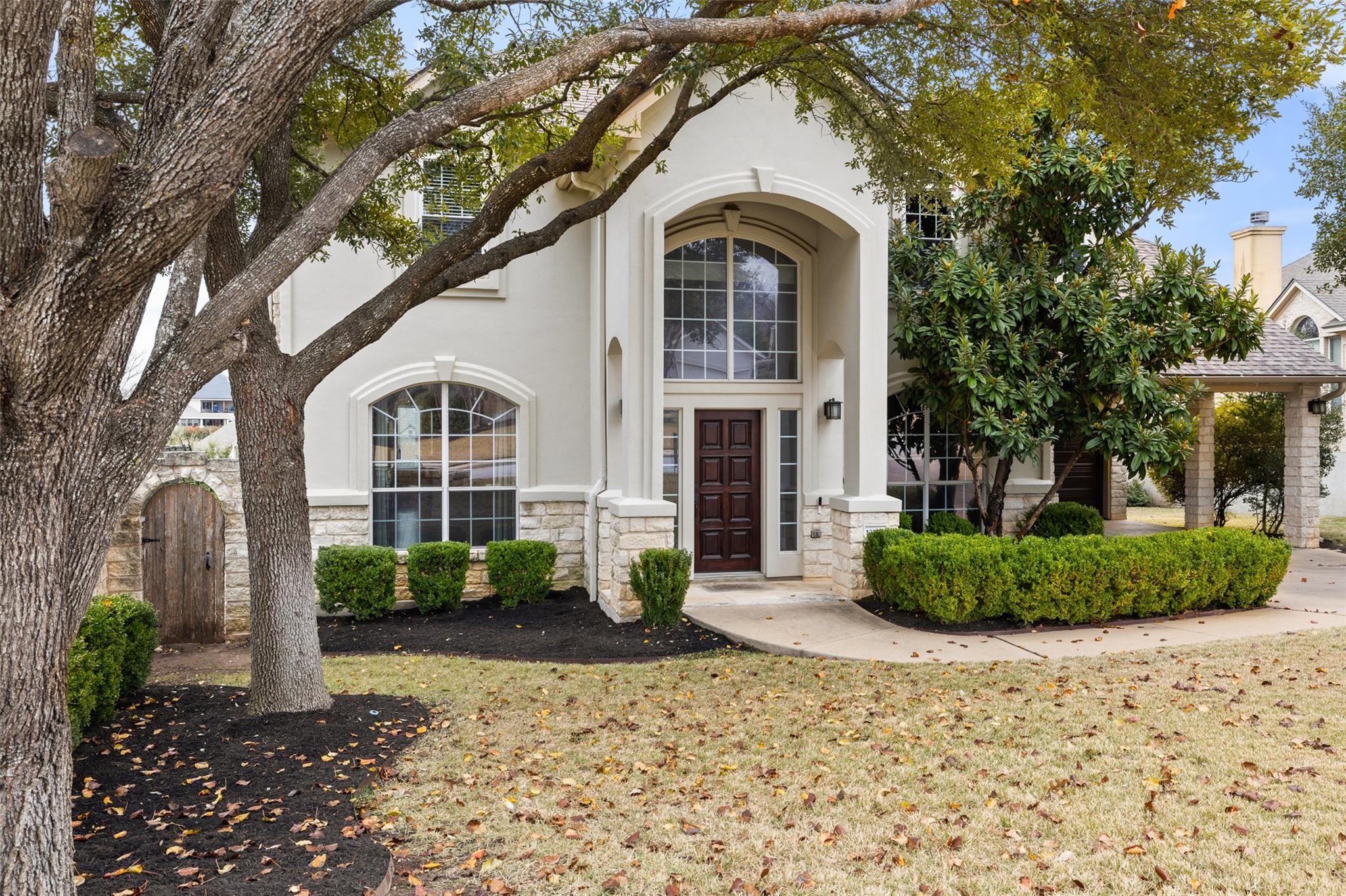 10709 Pointe View Dr Property Photo 1