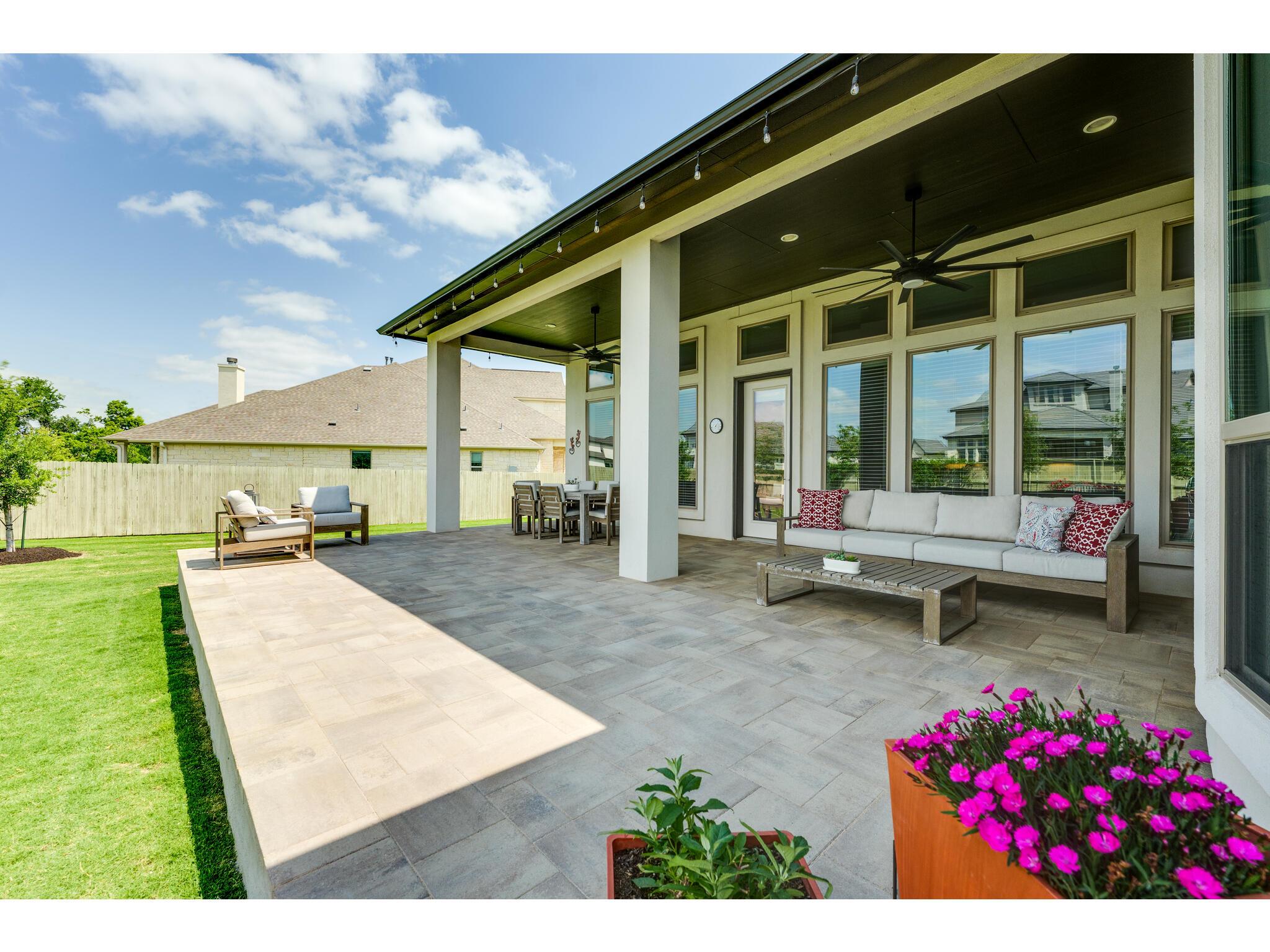 113 Arbolado Loop Property Photo 4