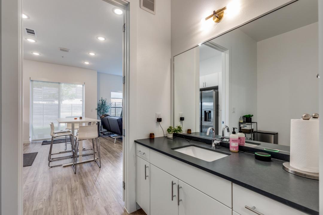 4901 Springdale Rd #106 Property Photo 8