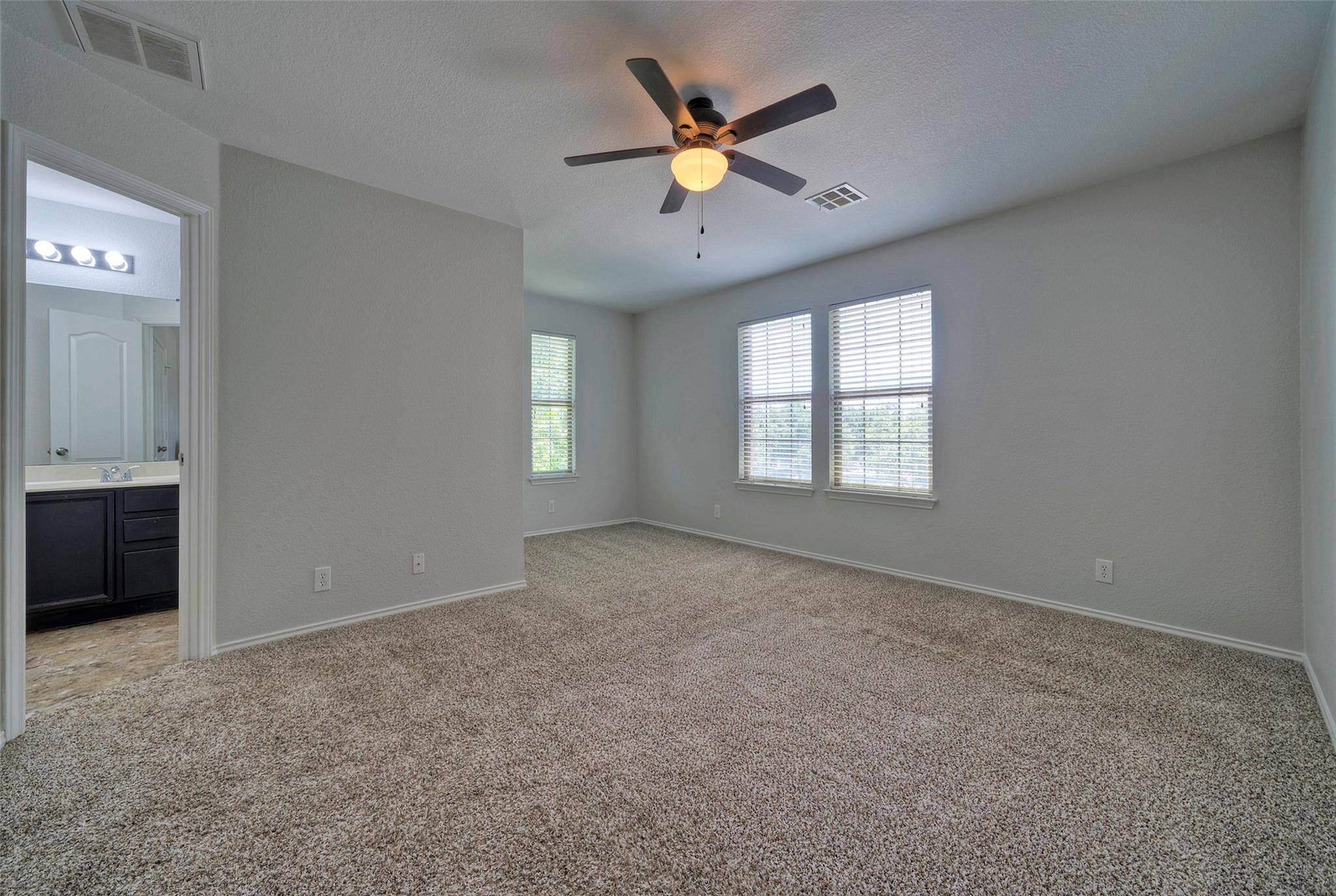 140 Plum Path Property Photo 7