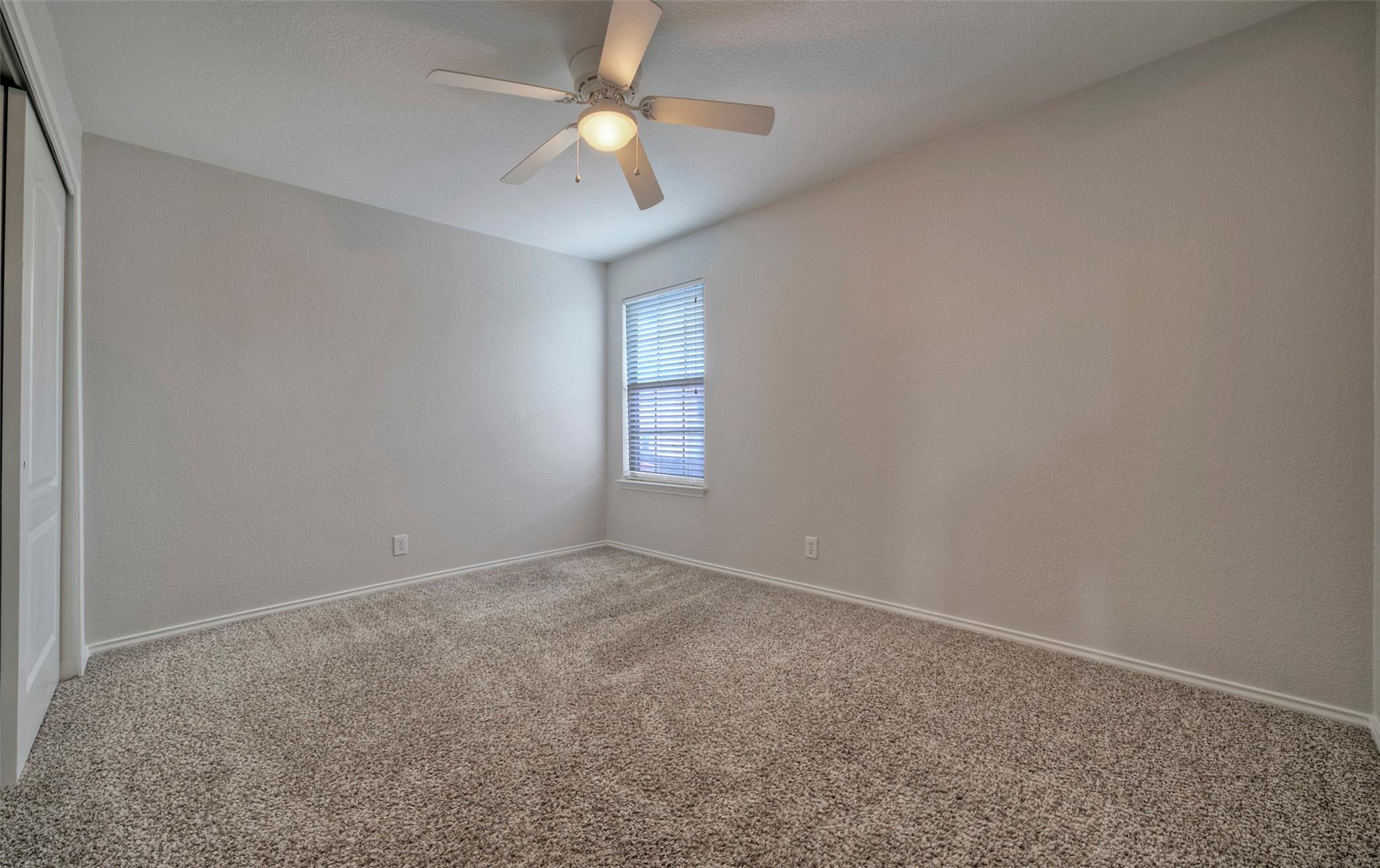 140 Plum Path Property Photo 12