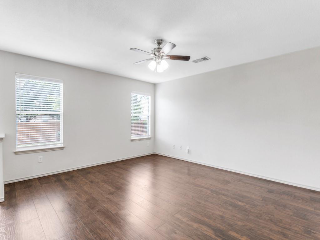 706 Rubles Ct Property Photo 5