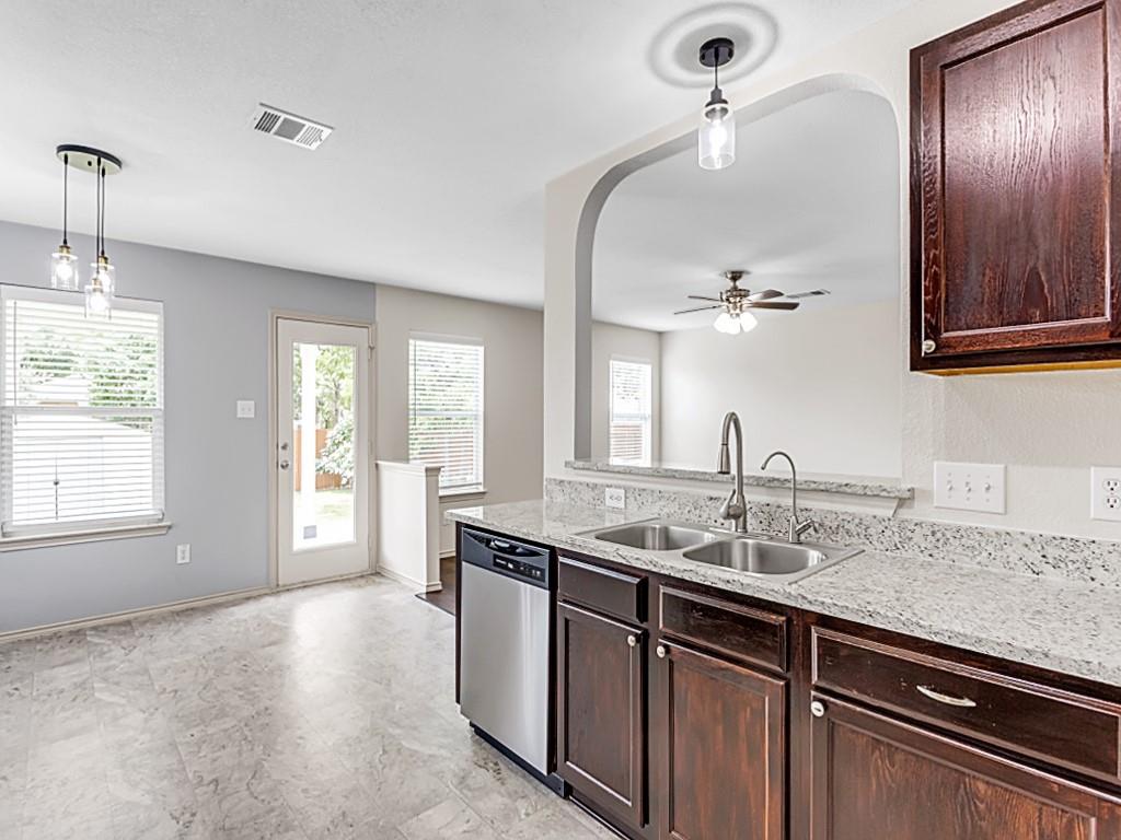706 Rubles Ct Property Photo 11