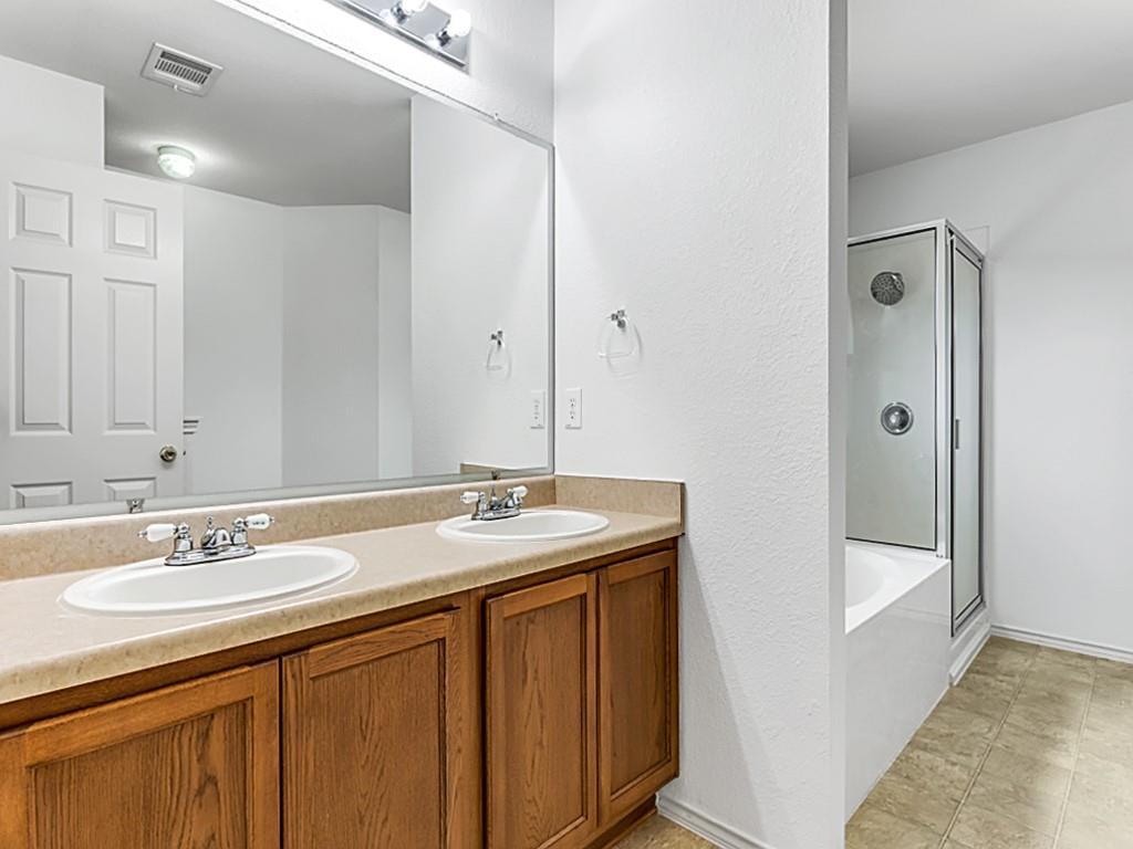 706 Rubles Ct Property Photo 16