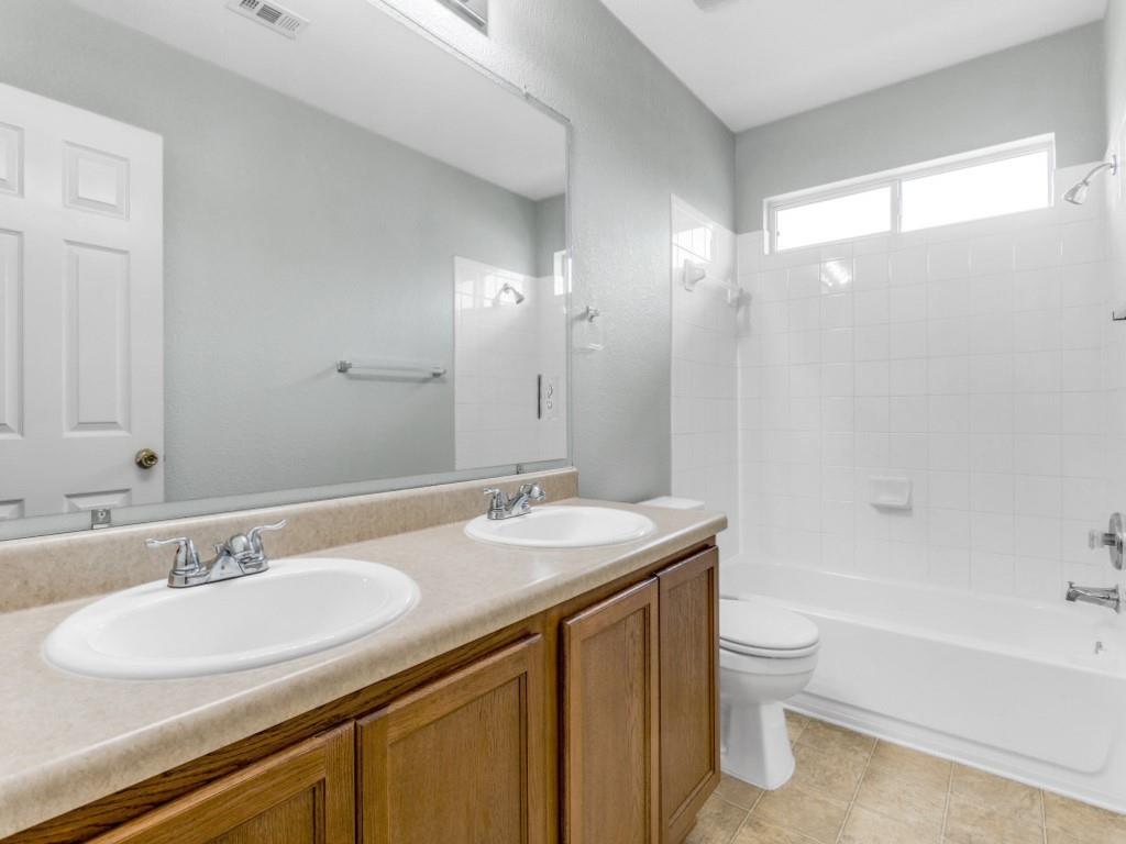 706 Rubles Ct Property Photo 20