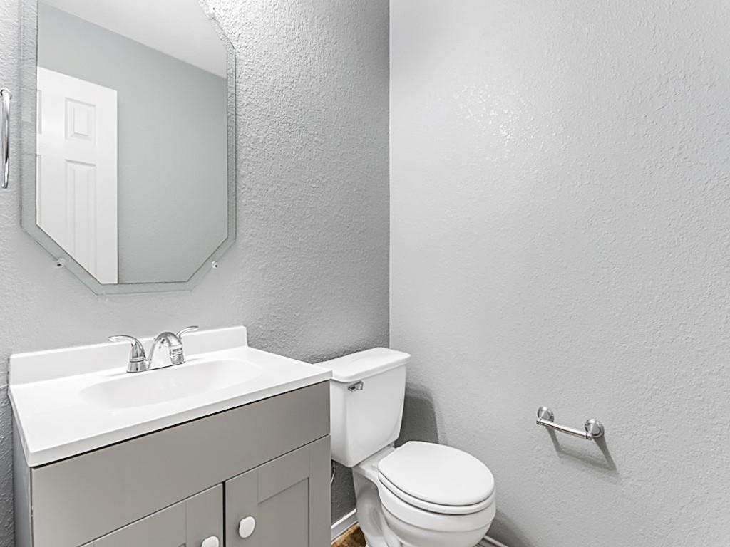 706 Rubles Ct Property Photo 23