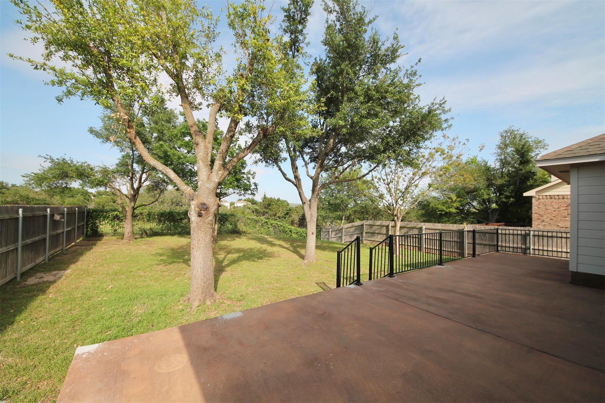 3608 Pine Needle Cir Property Photo 5
