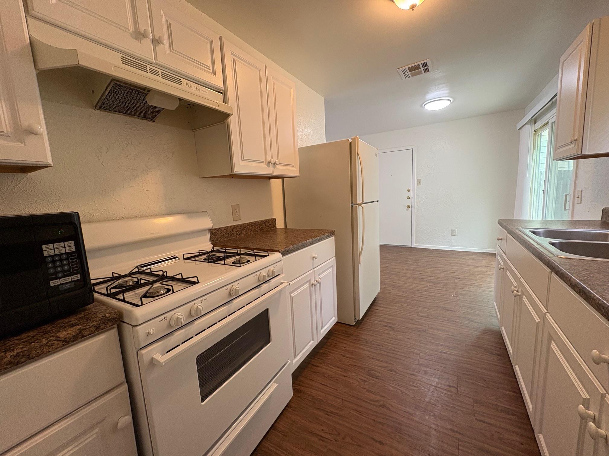 5105 Pepper Ln Property Photo 4