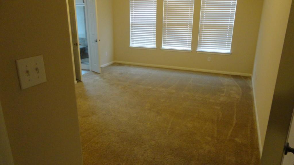 230 N Kiras Ct Property Photo 6