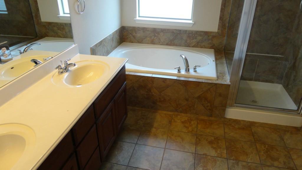 230 N Kiras Ct Property Photo 7