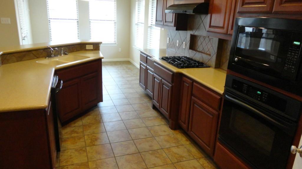 230 N Kiras Ct Property Photo 9