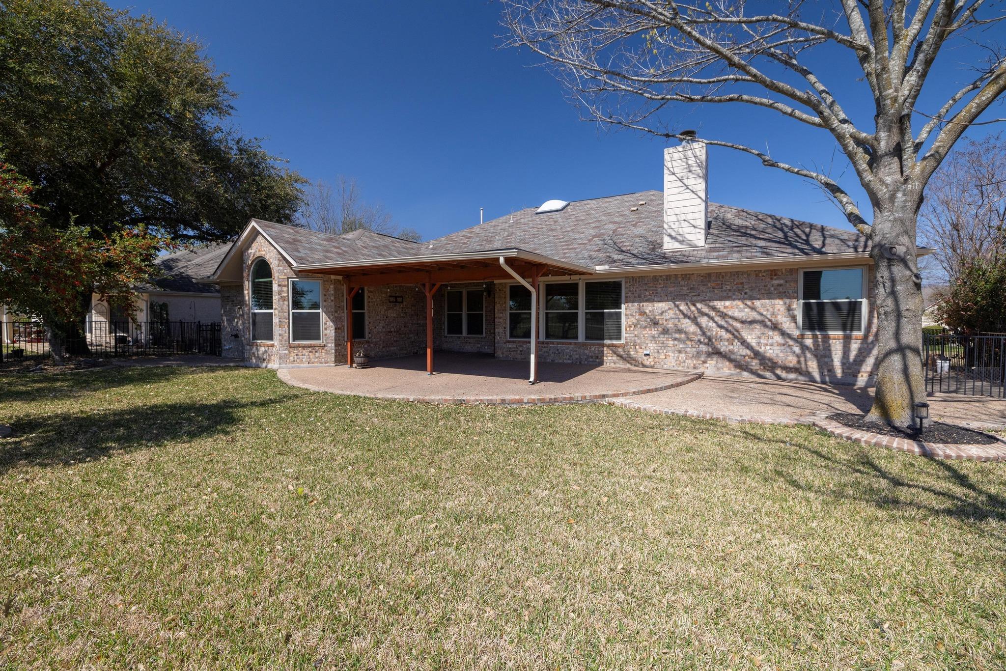 2617 Butler National Dr Property Photo 32