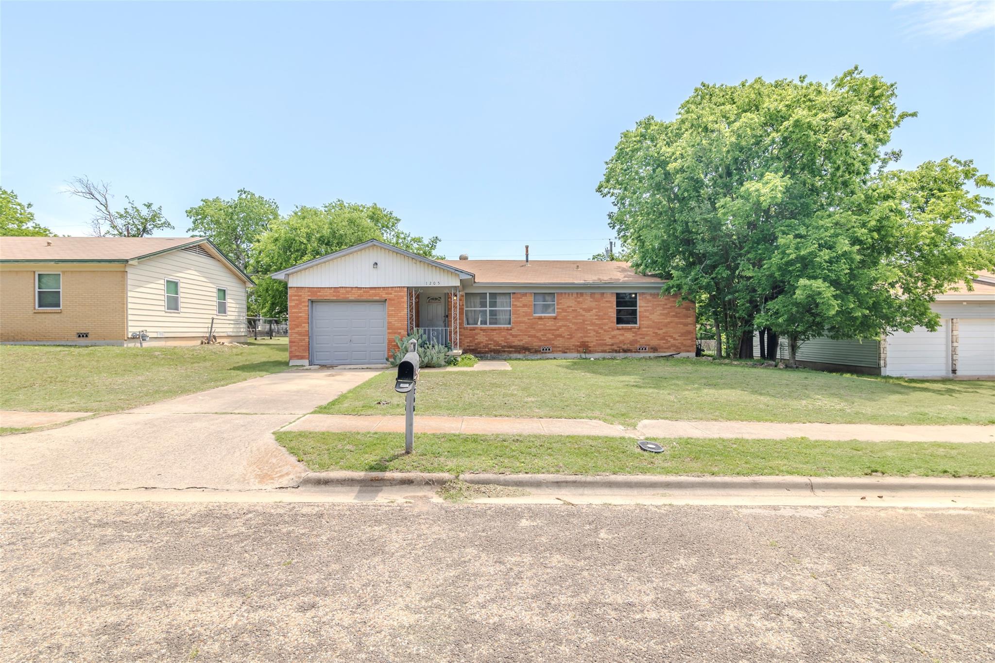 1205 S 9th St Property Photo