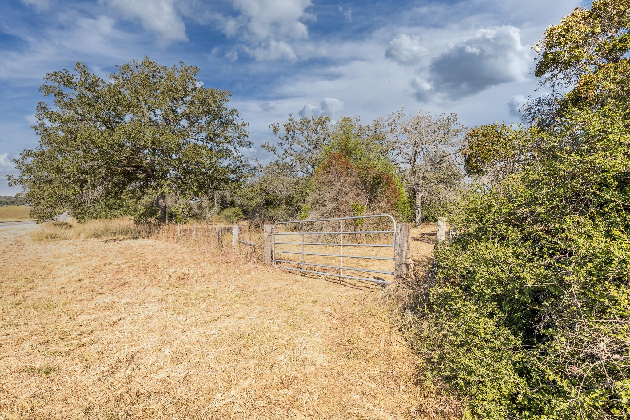 I-10 I-10 Property Photo 1