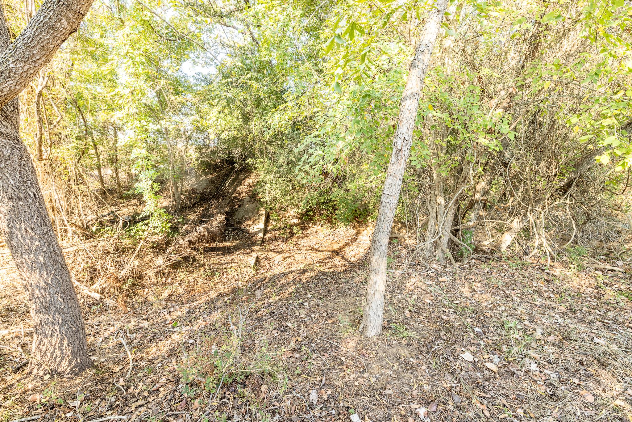 I-10 I-10 Property Photo 11