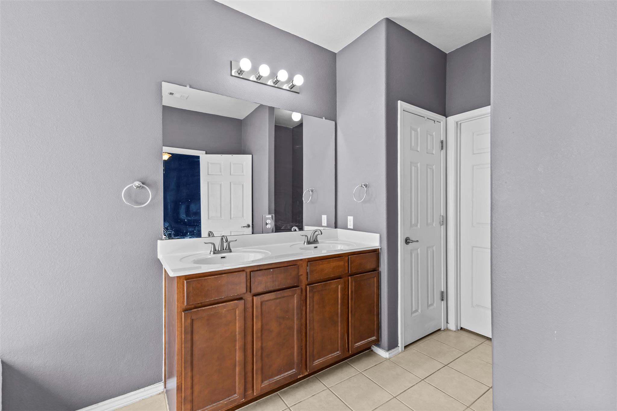 5709 Zachary Scott St Property Photo 15