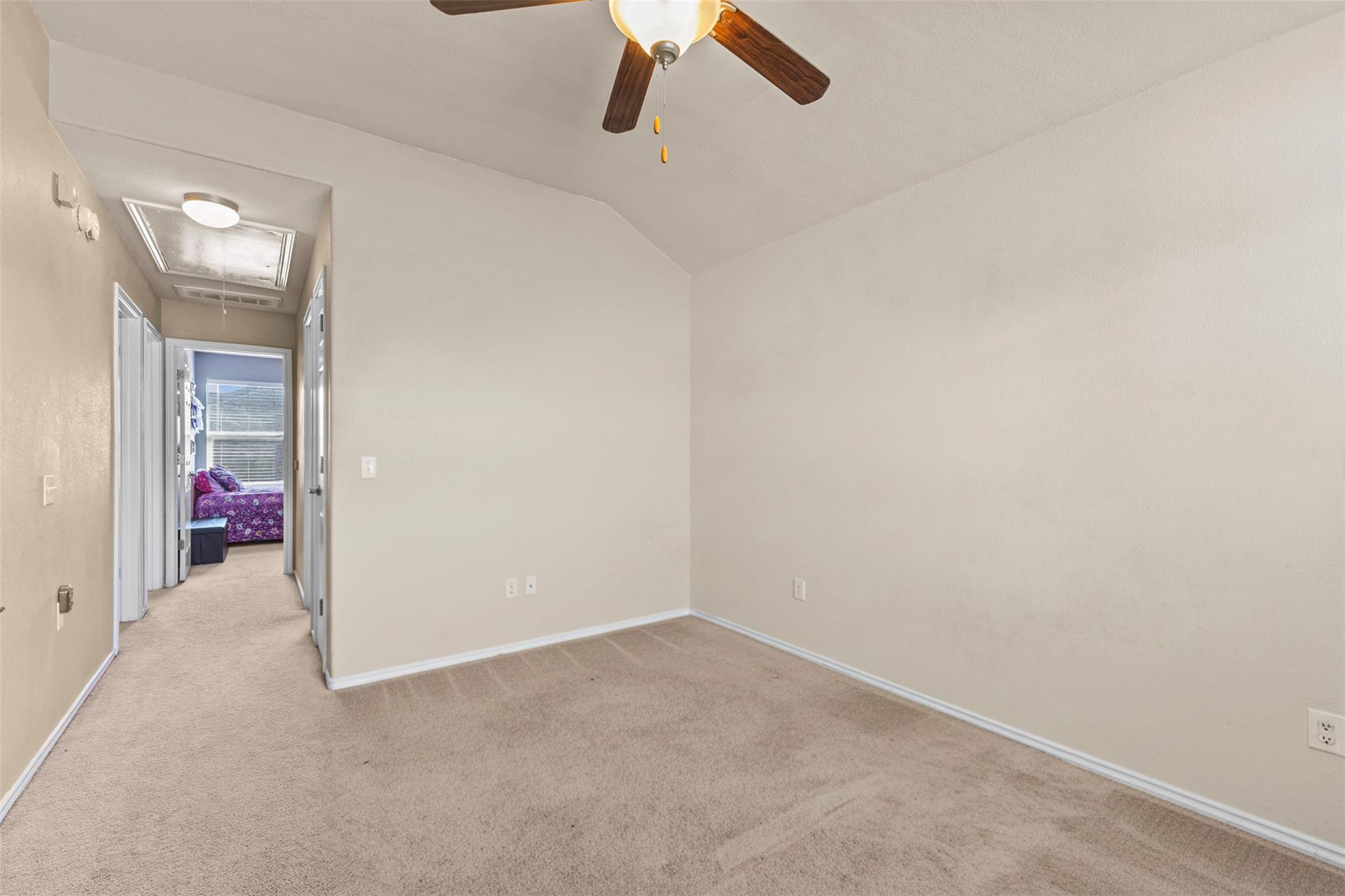 5709 Zachary Scott St Property Photo 18