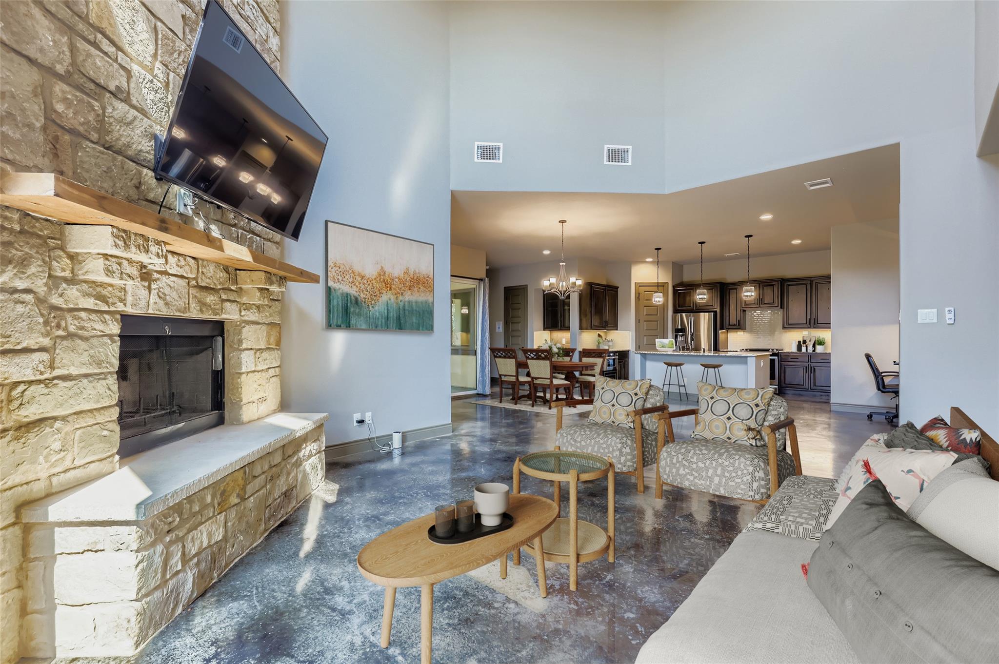 19129 Camelot Woods Cv Property Photo 5