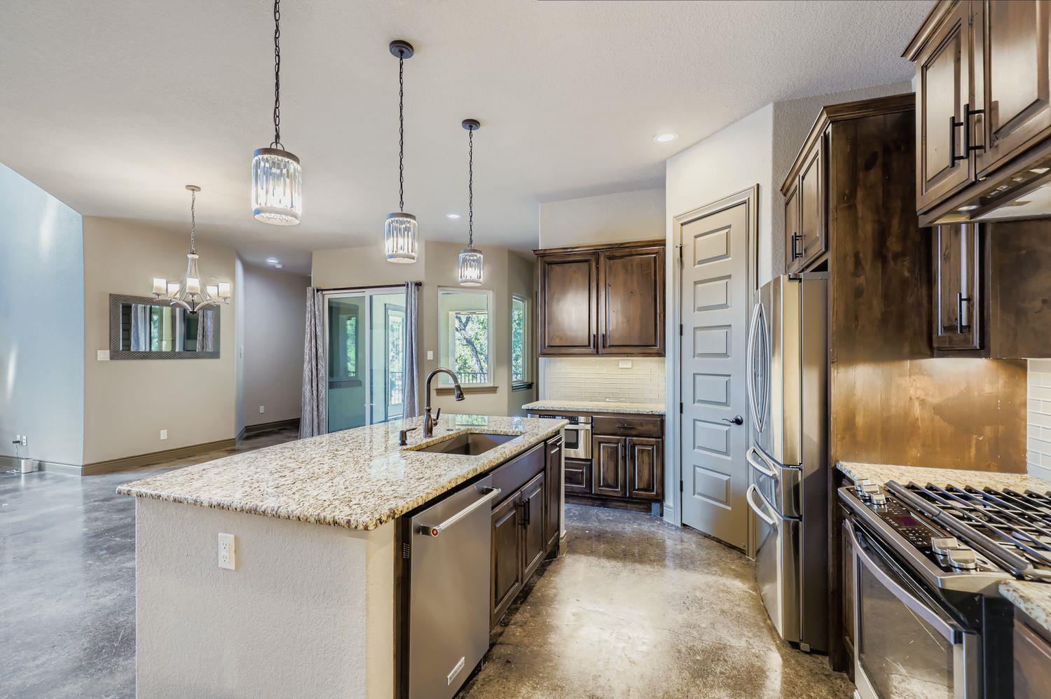 19129 Camelot Woods Cv Property Photo 10