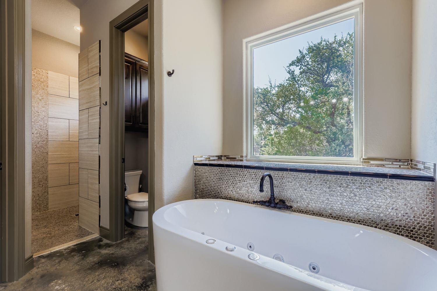 19129 Camelot Woods Cv Property Photo 15