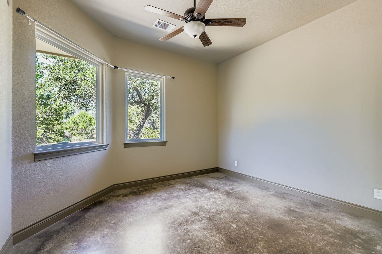 19129 Camelot Woods Cv Property Photo 17