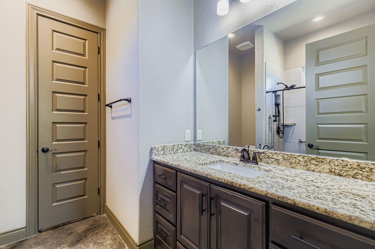 19129 Camelot Woods Cv Property Photo 18