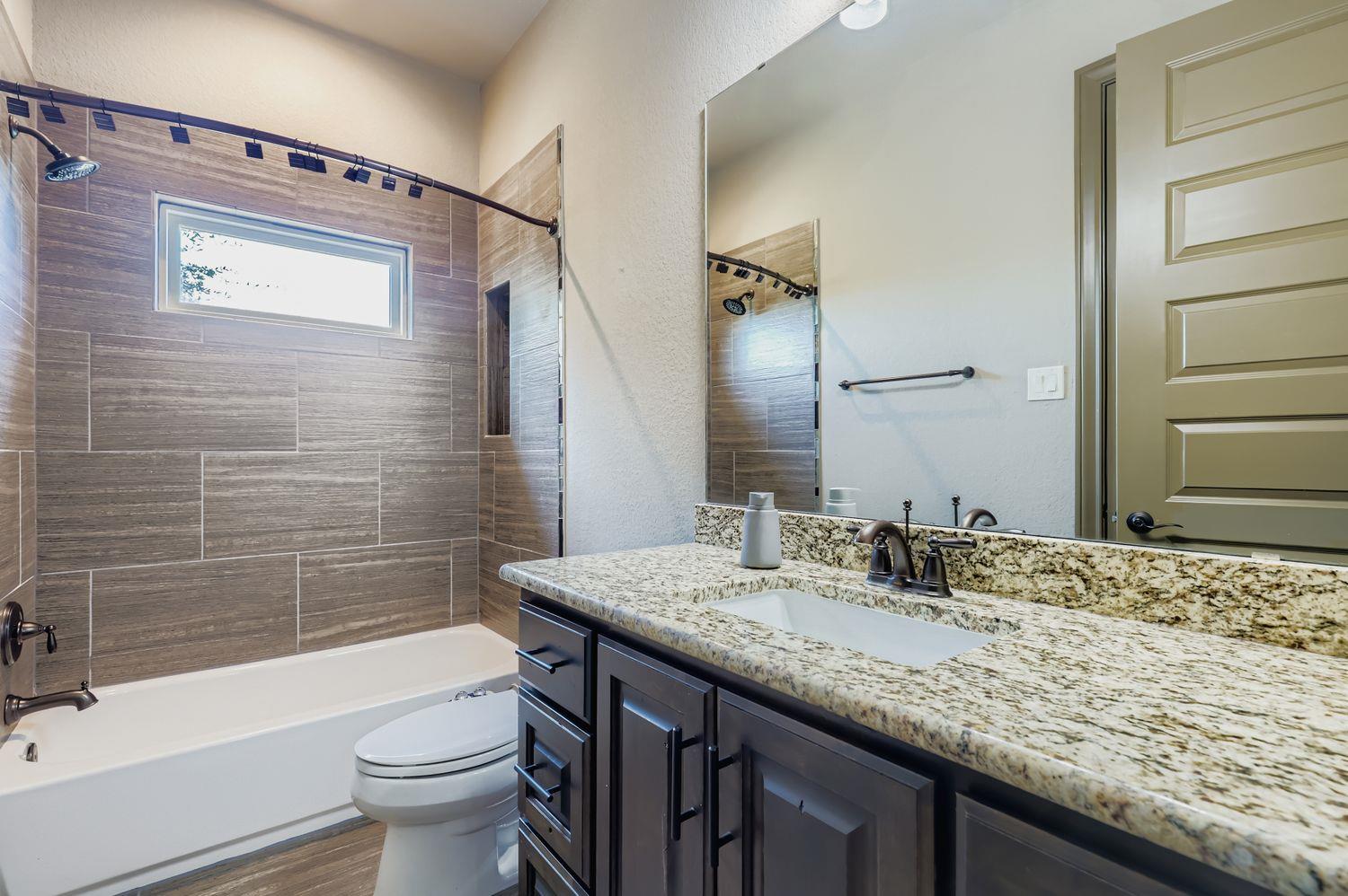 19129 Camelot Woods Cv Property Photo 28