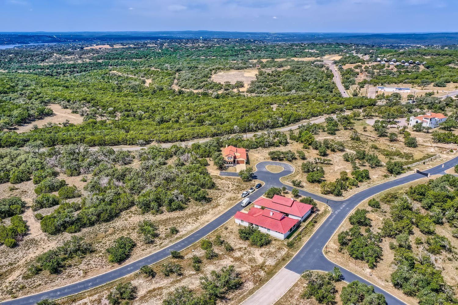 19129 Camelot Woods Cv Property Photo 33