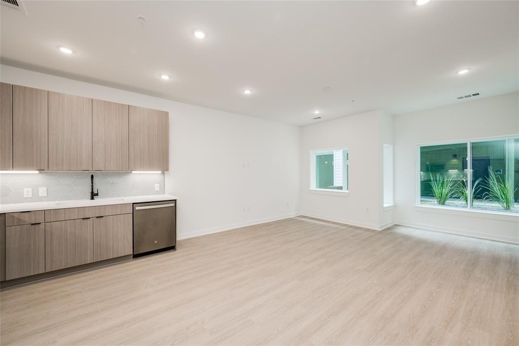4802 S Congress Ave 123 Property Photo 11