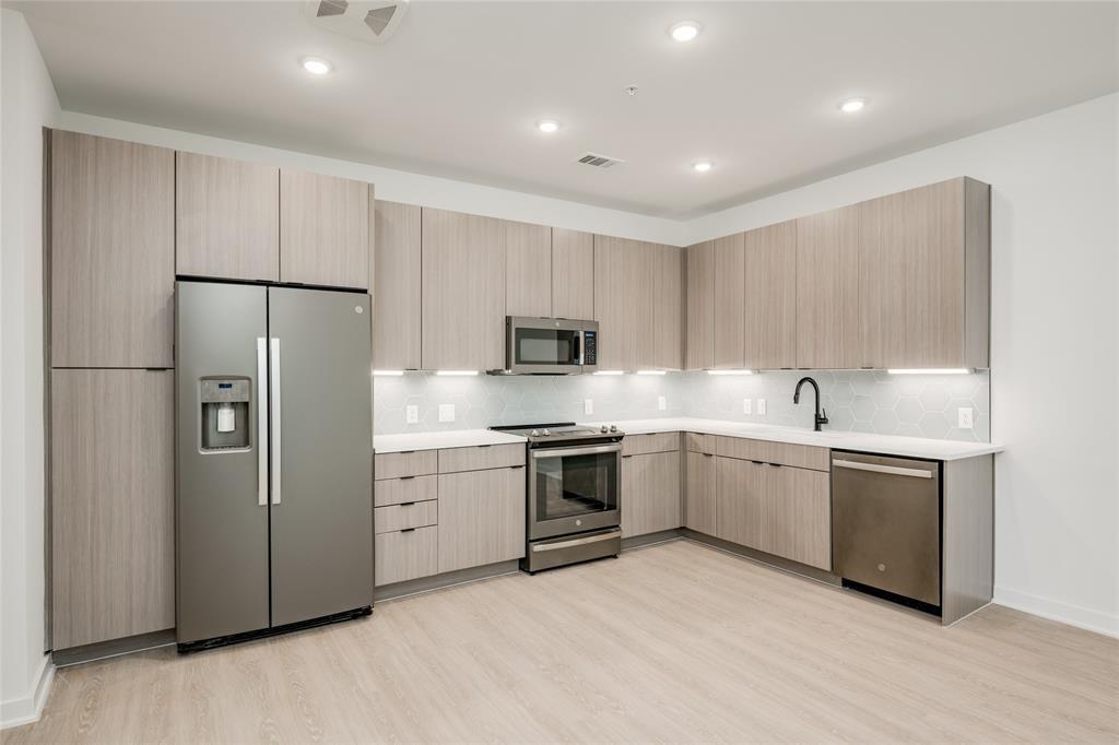 4802 S Congress Ave 123 Property Photo 14