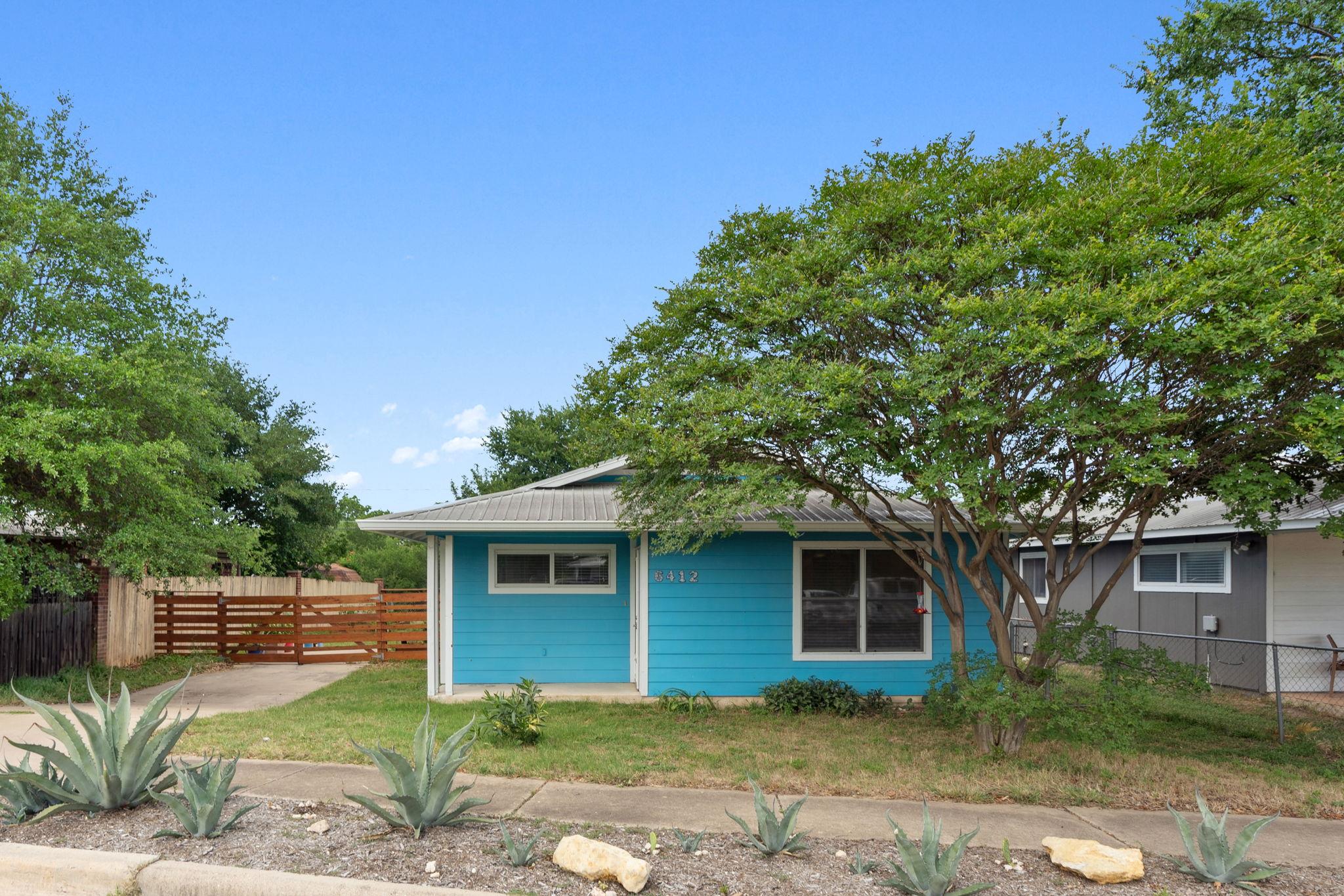 6412 Circulo De Amistad Property Photo 1