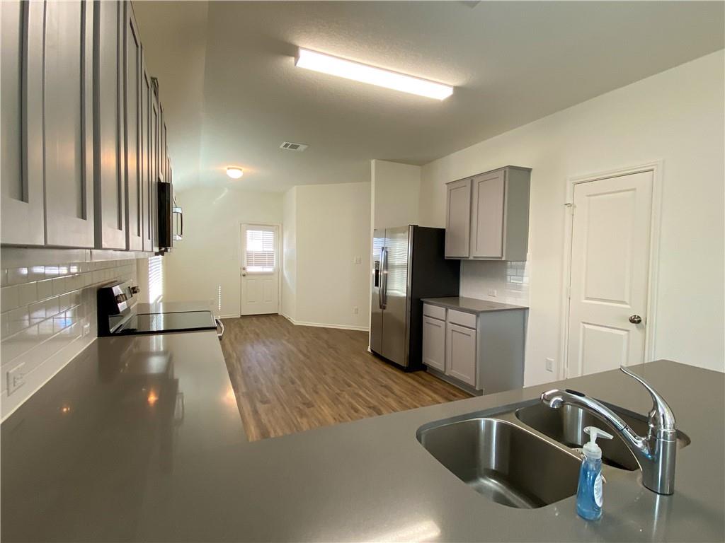 301 Greatest Gift Way Property Photo 7