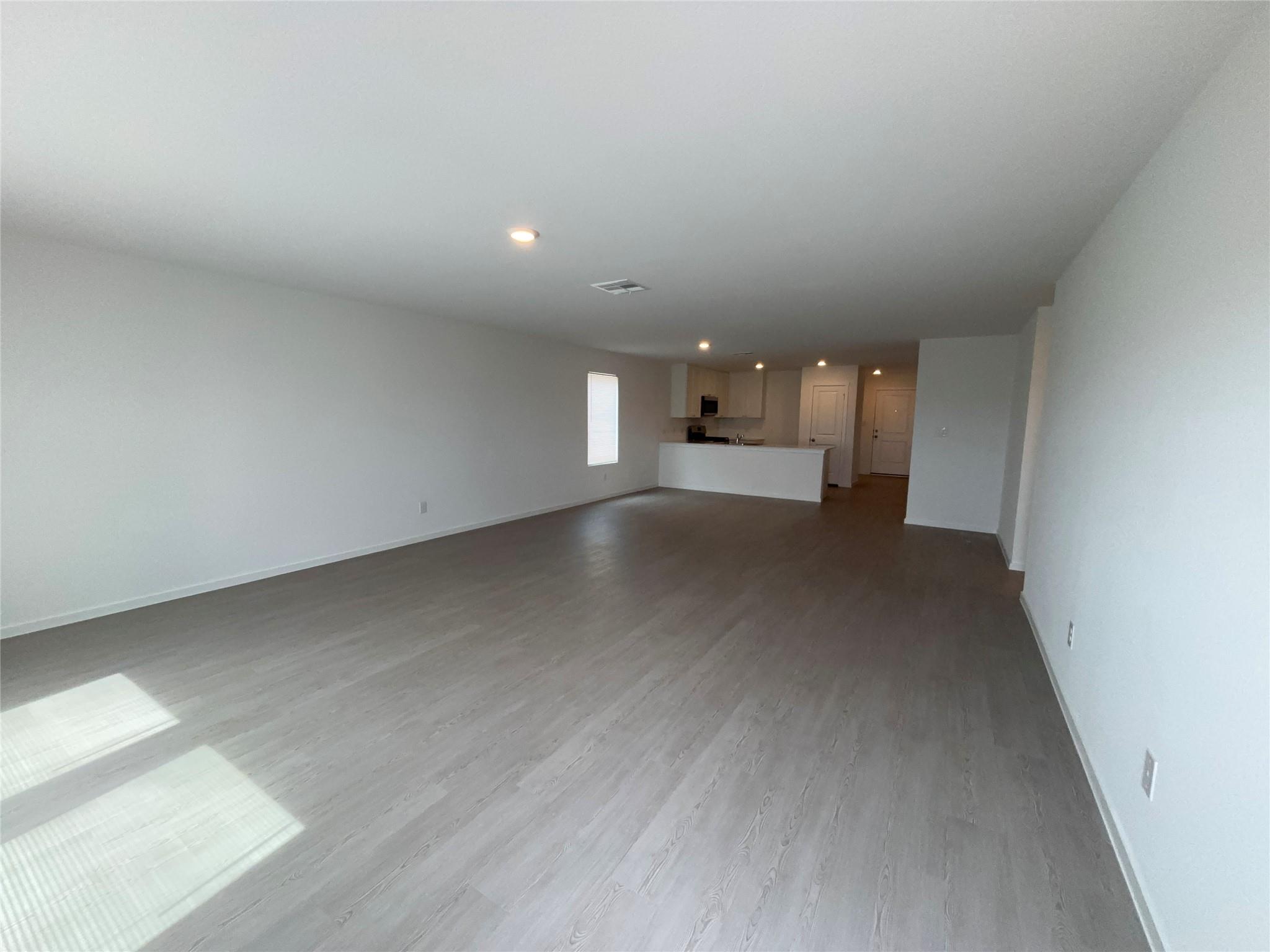 120 Spotbill Ct Property Photo 2