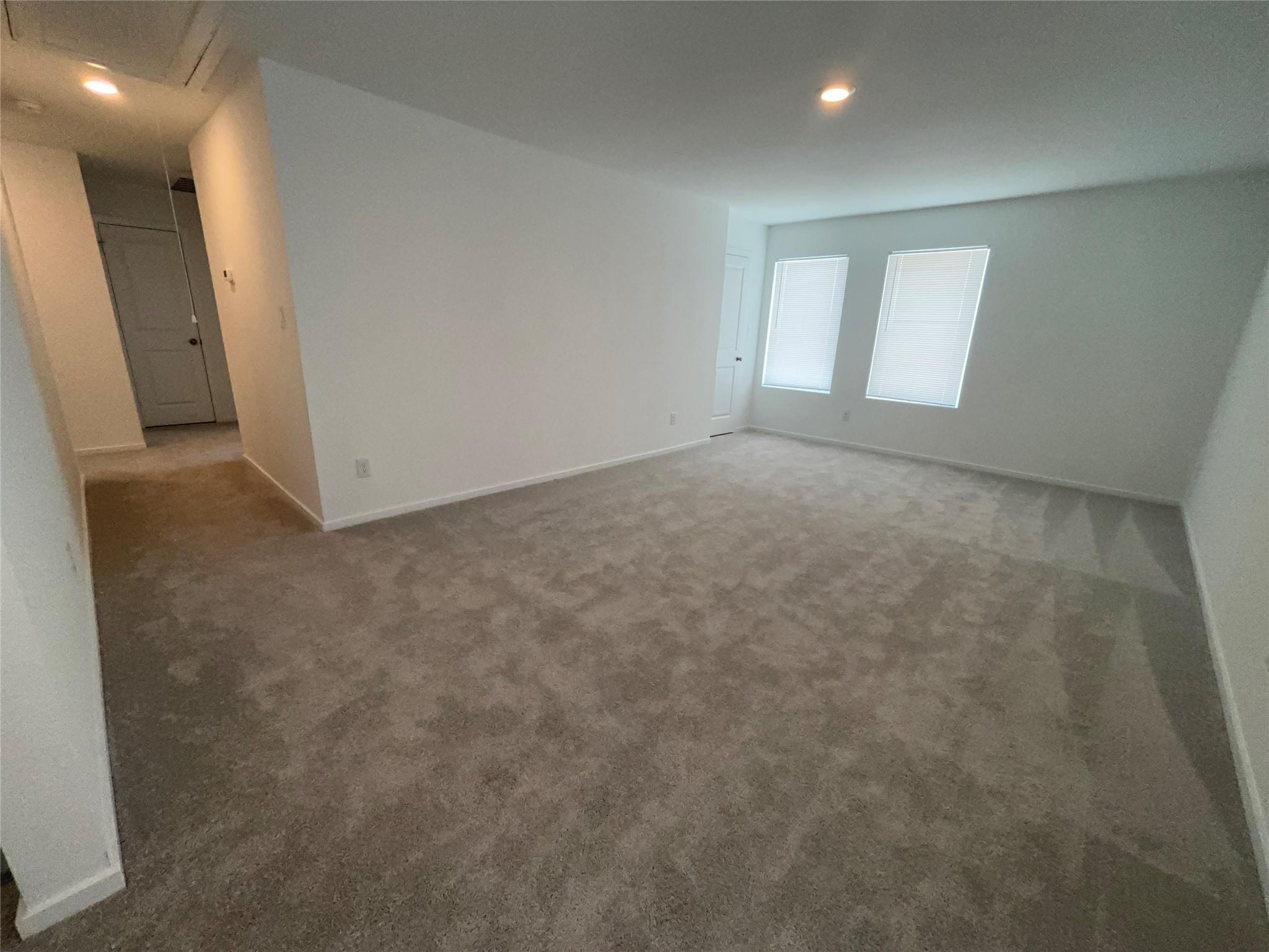 120 Spotbill Ct Property Photo 5