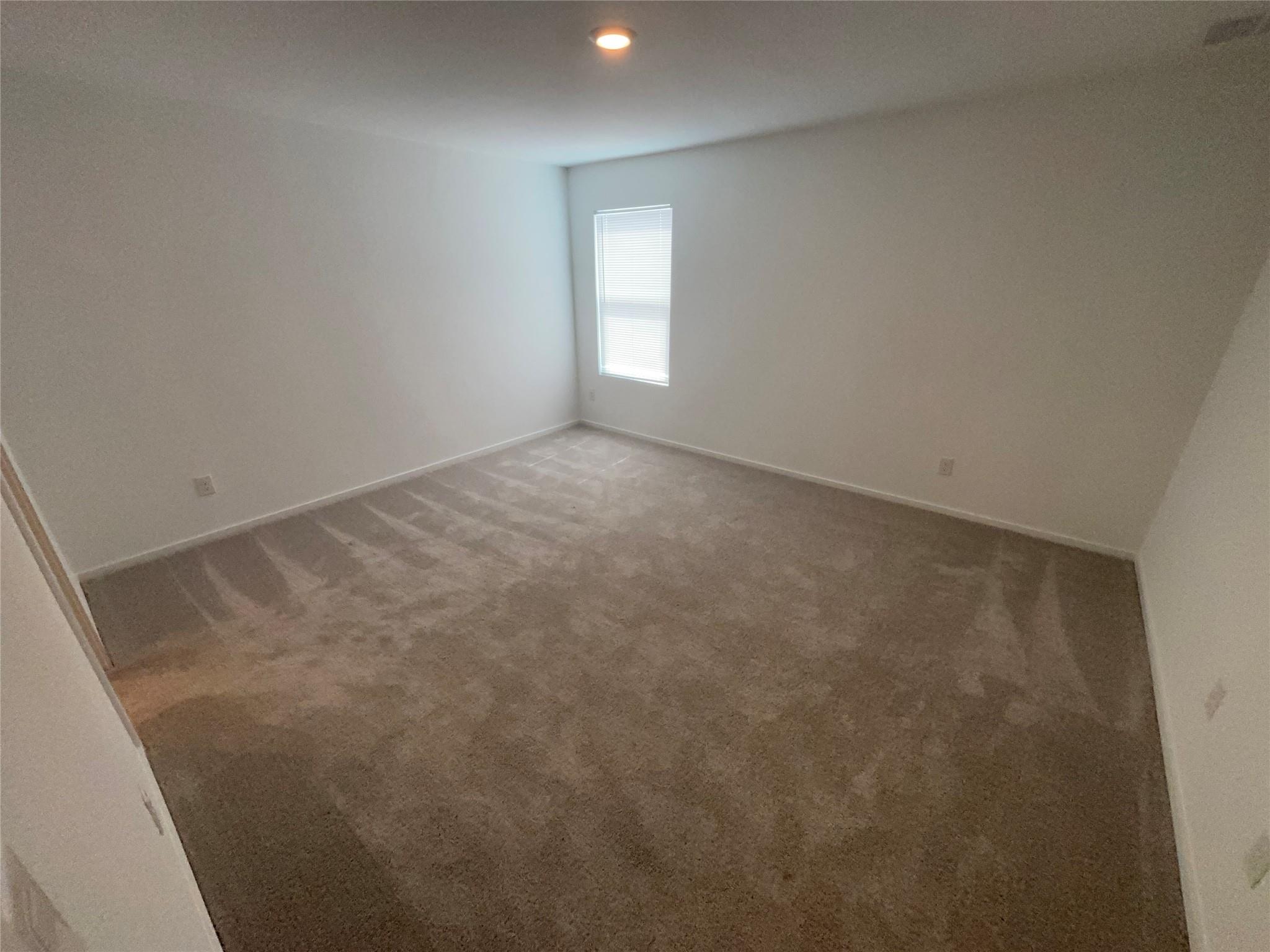 120 Spotbill Ct Property Photo 6