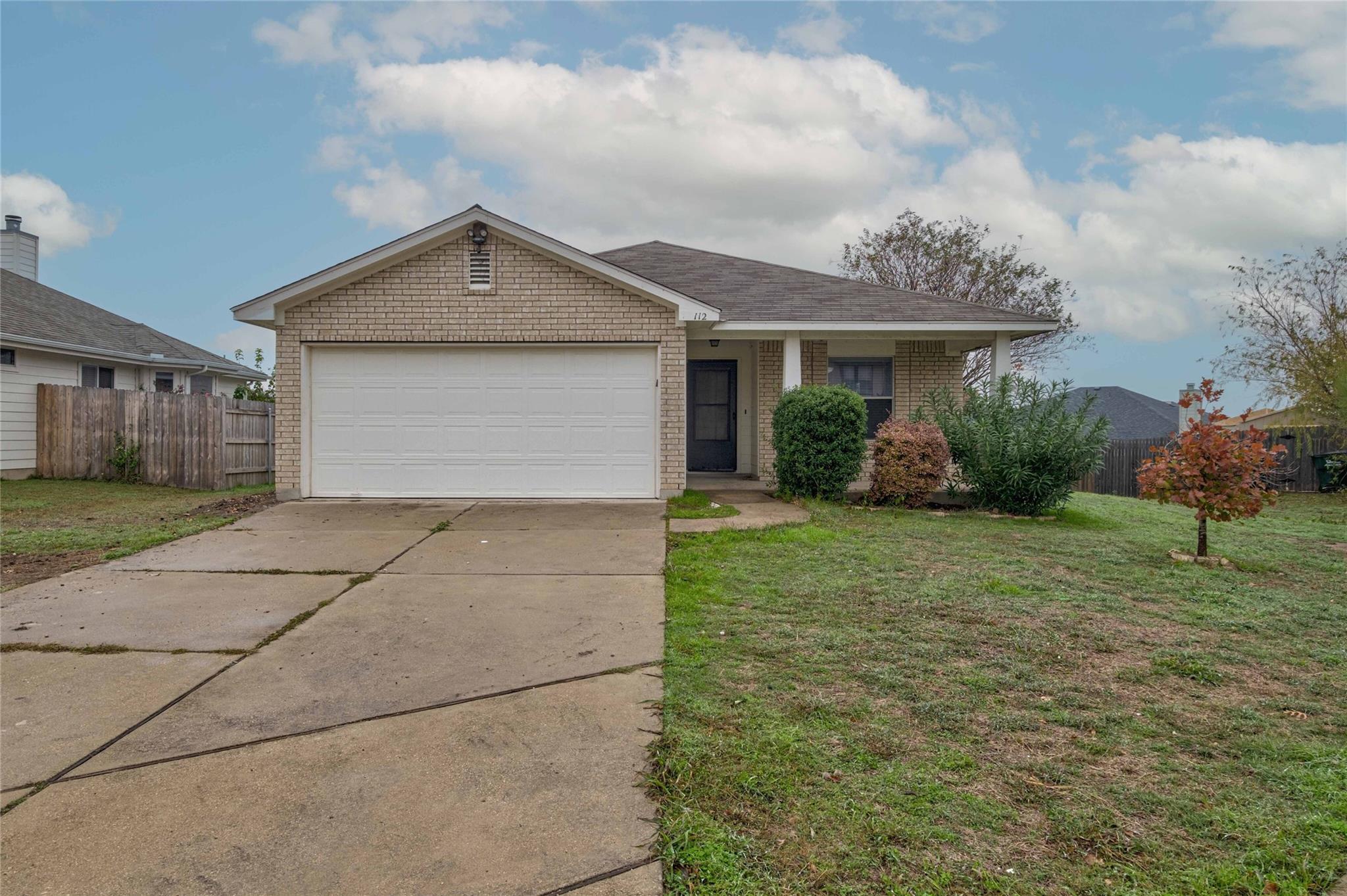 112 Ames Cv Property Photo 1