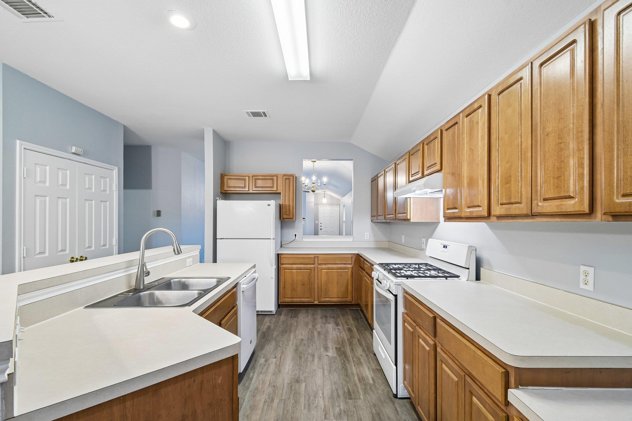 205 Cavalry Trl Property Photo 14