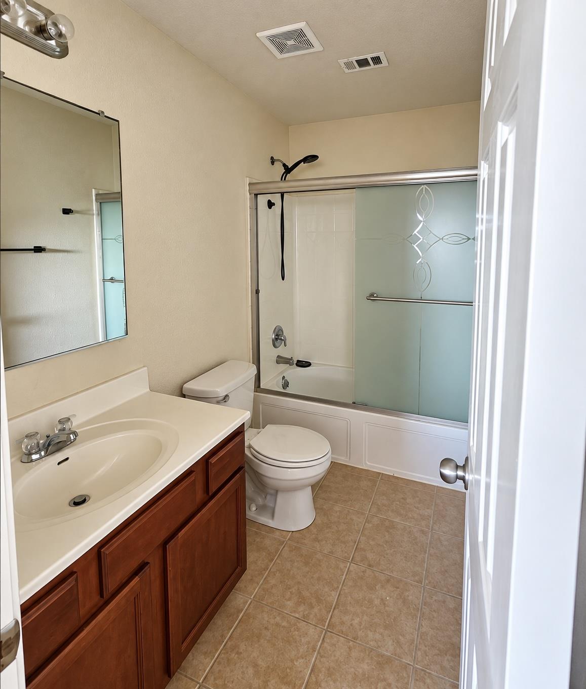18629 Falcon Pointe Blvd Property Photo 8