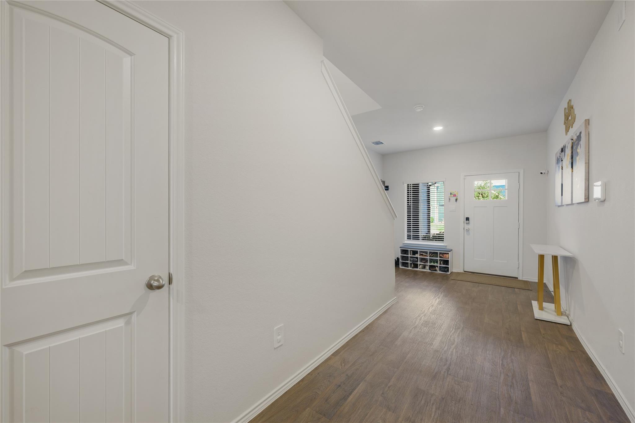 358 Frogmore Loop Property Photo 4