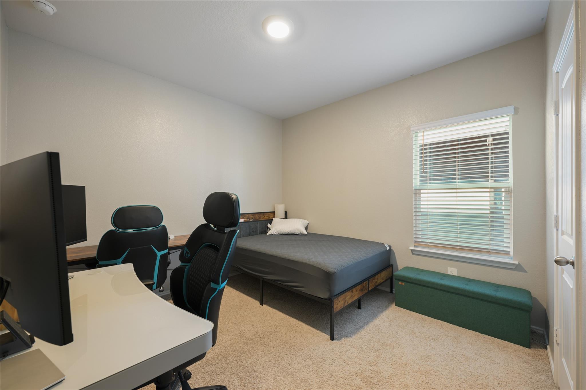358 Frogmore Loop Property Photo 12