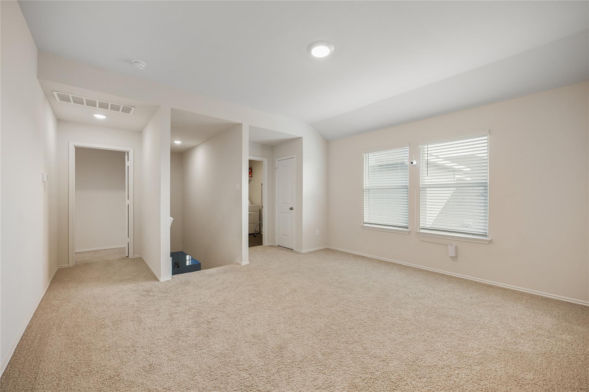 358 Frogmore Loop Property Photo 13