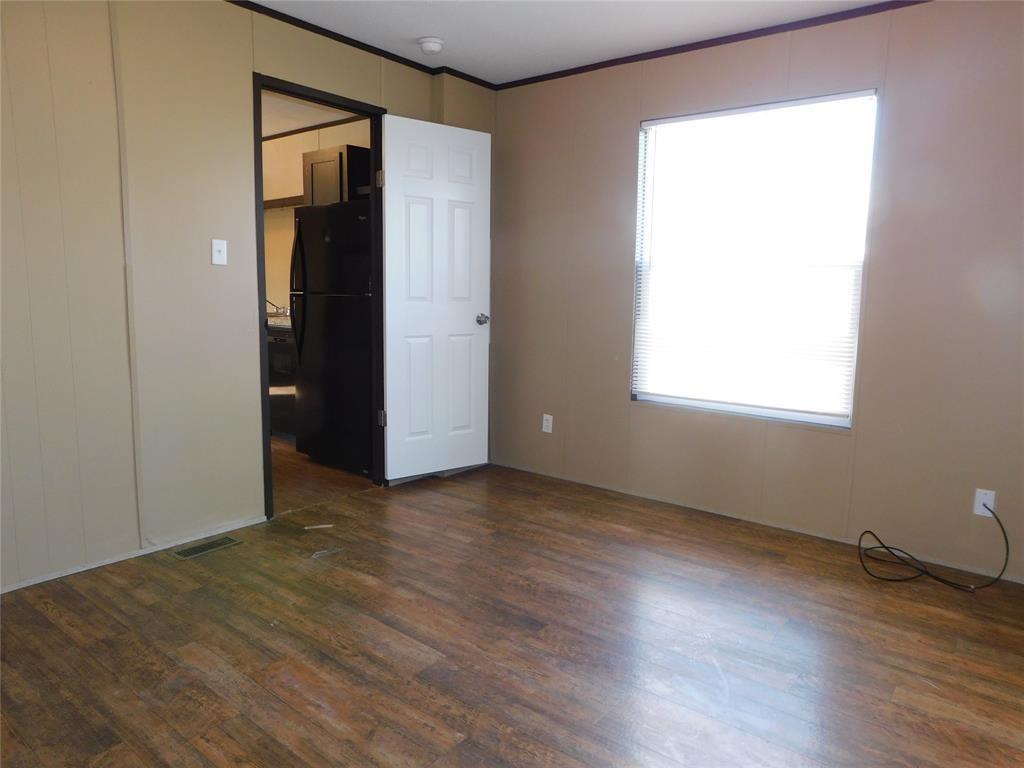 201 China Garden Ln Property Photo 10