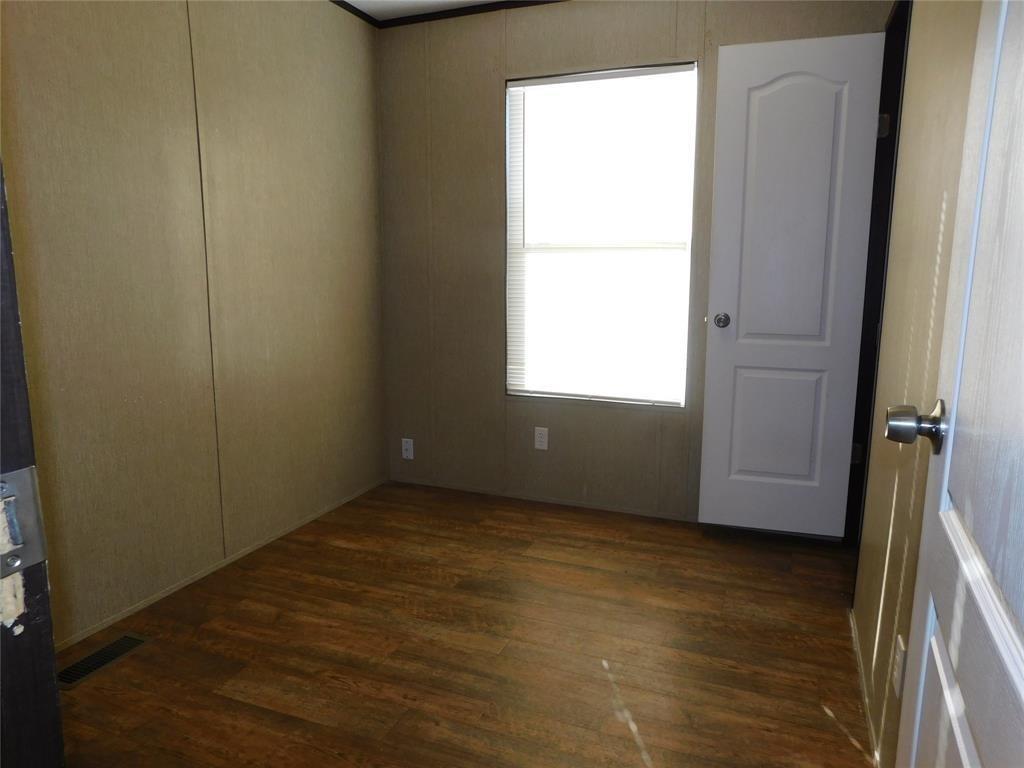 201 China Garden Ln Property Photo 12
