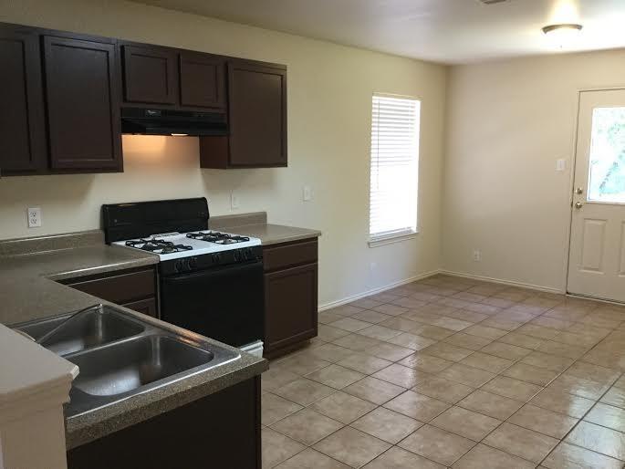 9001 Kimono Ridge Dr Property Photo 1